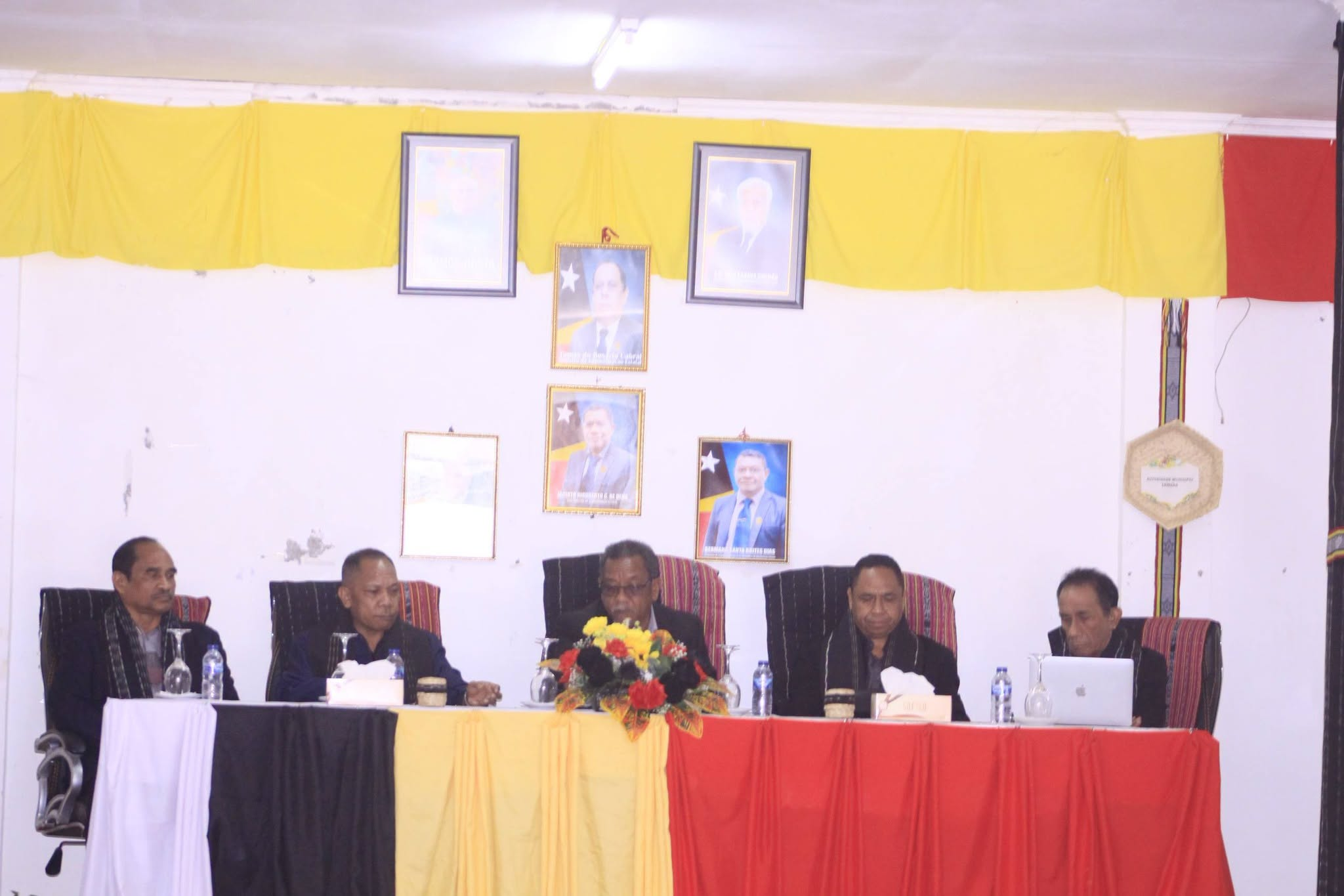 https://ermera.gov.tl/uncategorized/autoridade-munisipiu-ermera-halo-aprezentasaun-avaliasaun-kondisaun-minimu-akm-ba-faze-daruak-ho-ekipa-avaliador-husi-ministeriu-administrasaun-estatal-mae-iha-ermera/